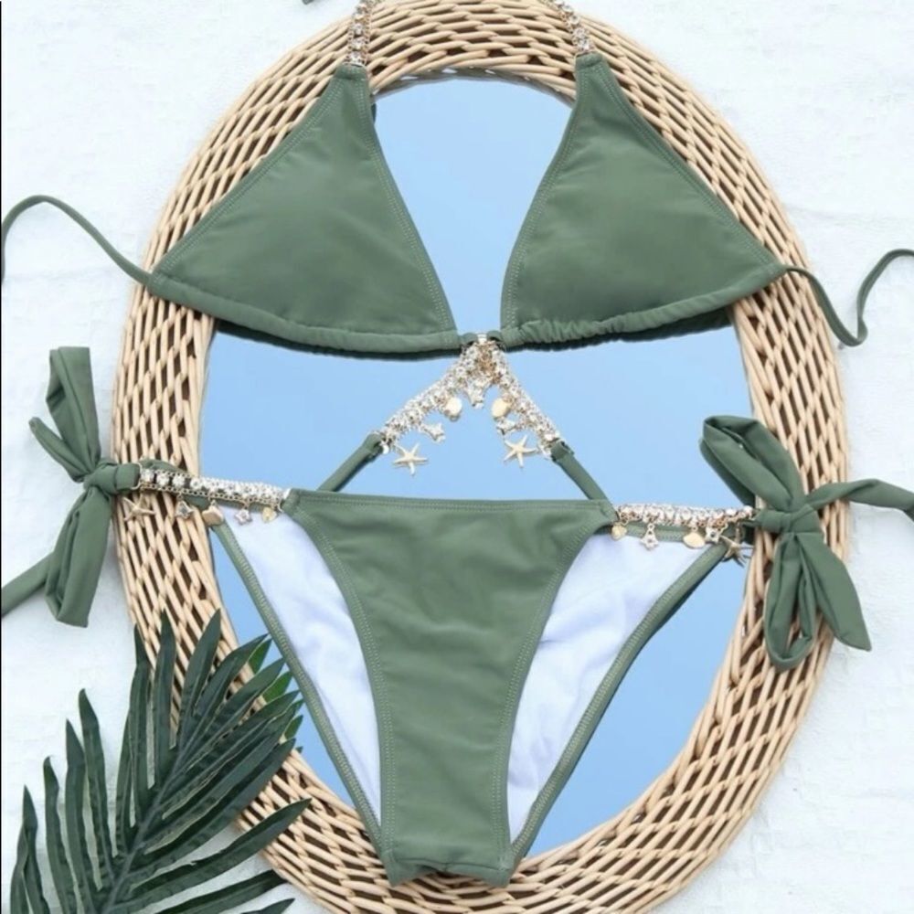 GREEN Rhinestone Detailed Bikini Set - Picture 2 of 3